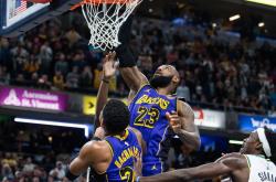 雷速体育比分直播-包含雄鹿险胜爵士，东契奇点燃赛场的词条