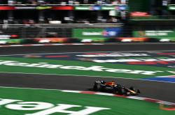 雷速体育比分官网直播-关于哈斯车队完胜法拉利，诺里斯惊艳四座的信息