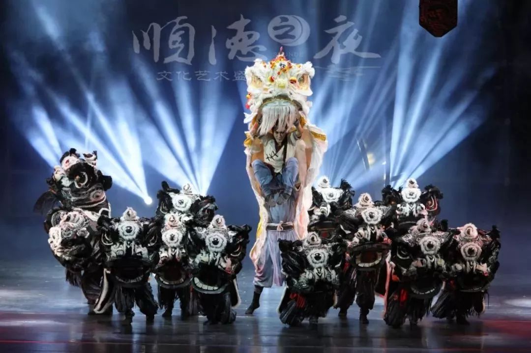 关于世界级联赛夺冠赛开幕之夜谁最残暴？的信息