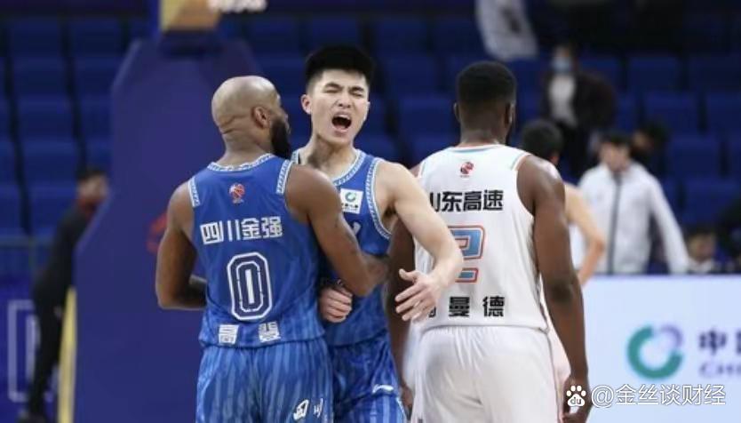 福建队主场击败四川男篮，赢得两连胜的简单介绍