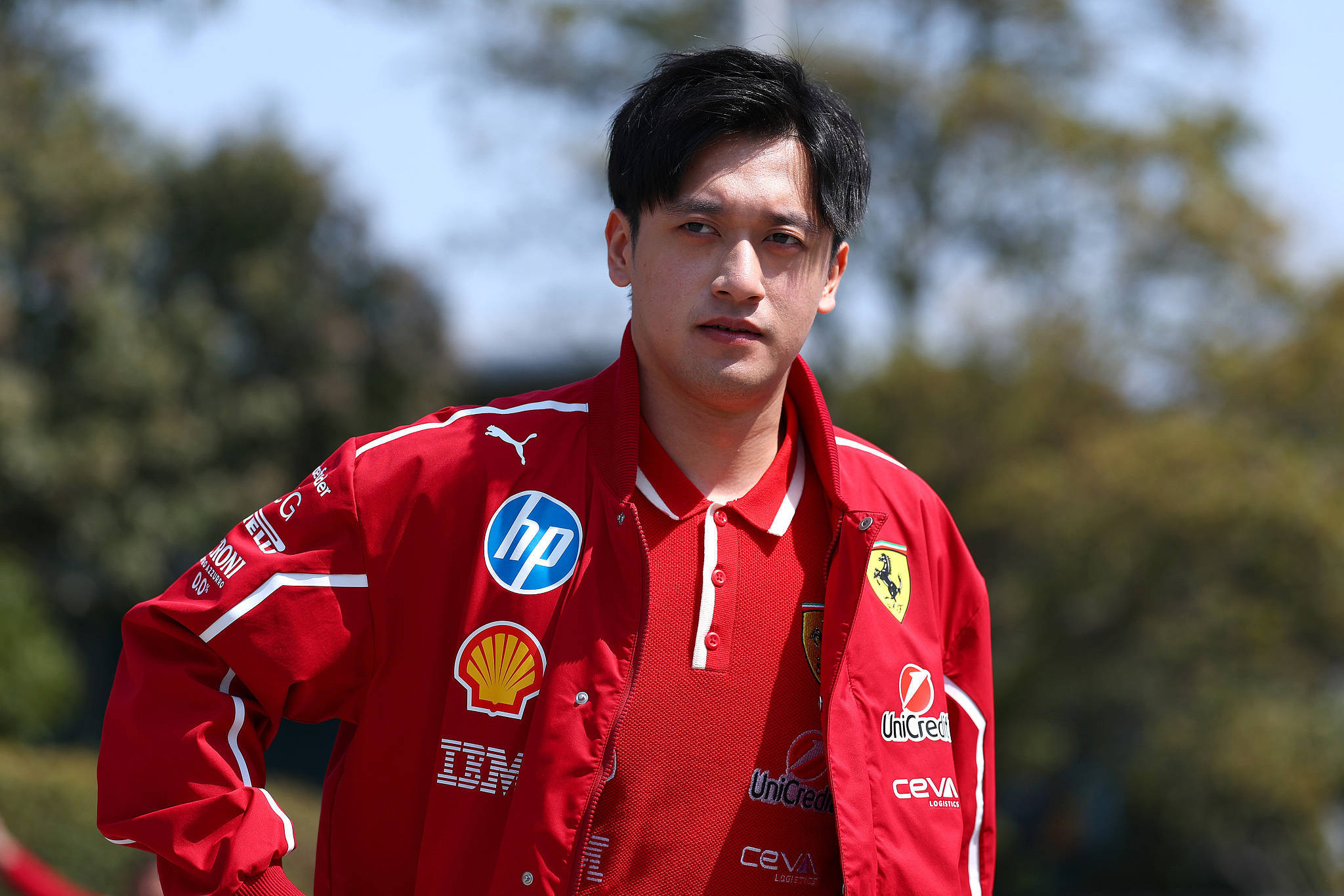 关于北京举行F1赛车比赛，勇士表现戏剧性的信息