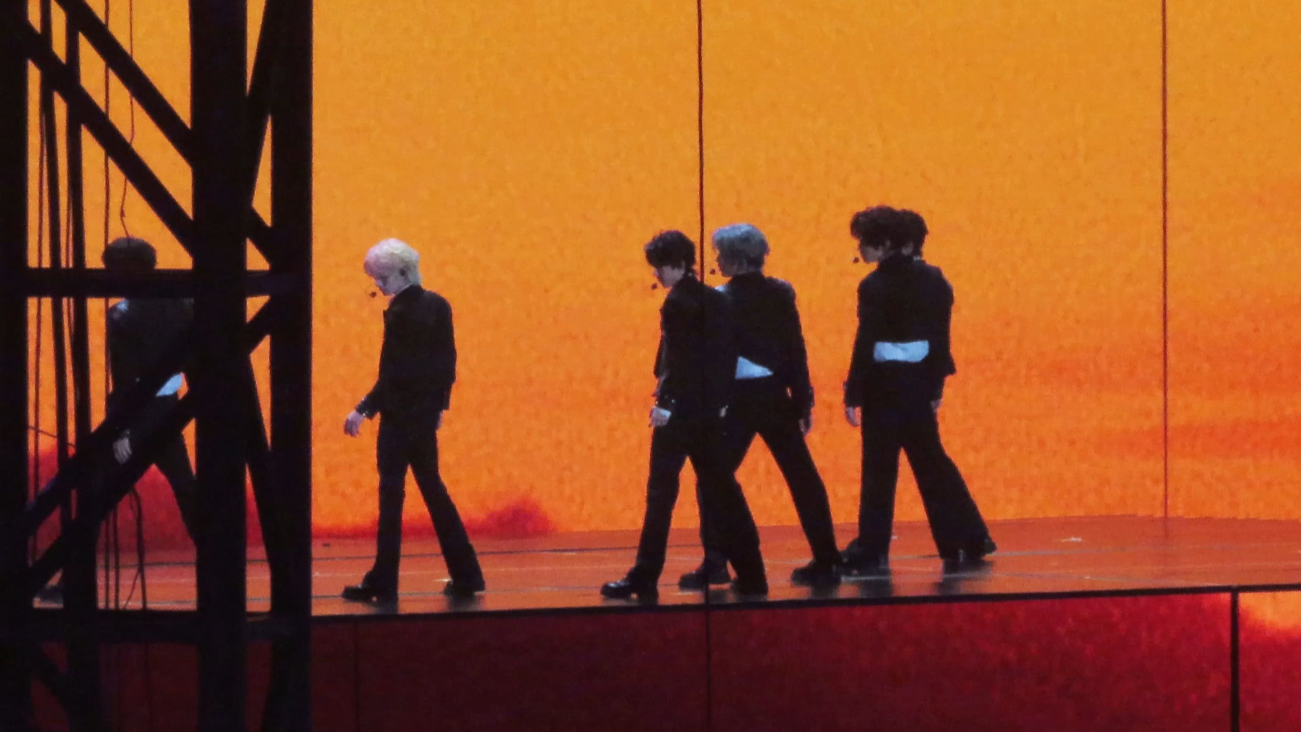 关于上海申鑫客场不敌大连人,失去登顶机会的信息 关于上海申鑫客场不敌大连人,失去登顶机会的信息