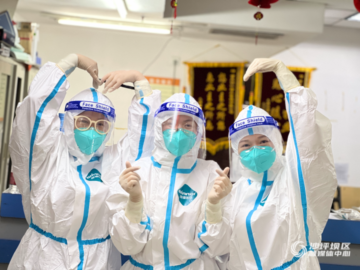 队员们的团结一心，战胜强敌的信仰